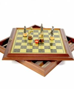 Jeu d'Échecs Napoléon - Échiquier en bois effet laiton avec rangement intégré & Pièces en métal